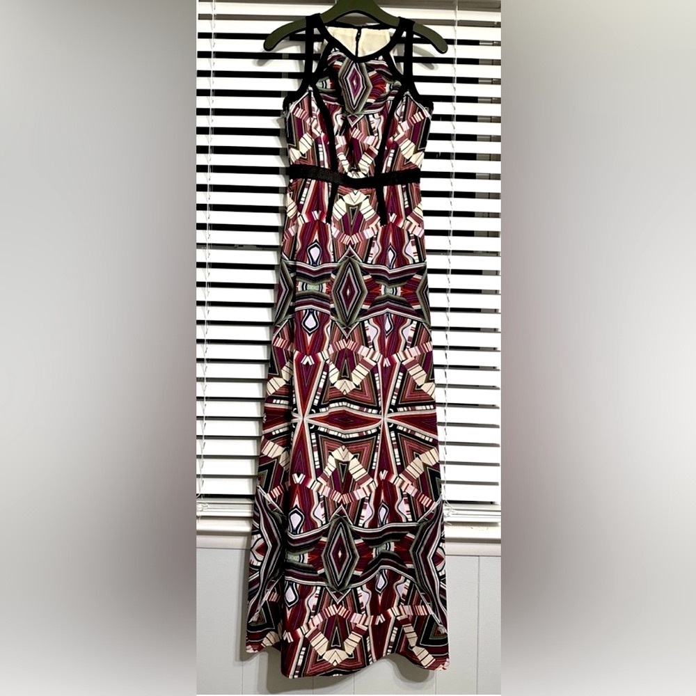 🛍️Sabine  gorgeous maxi dress Size Small like new condition.